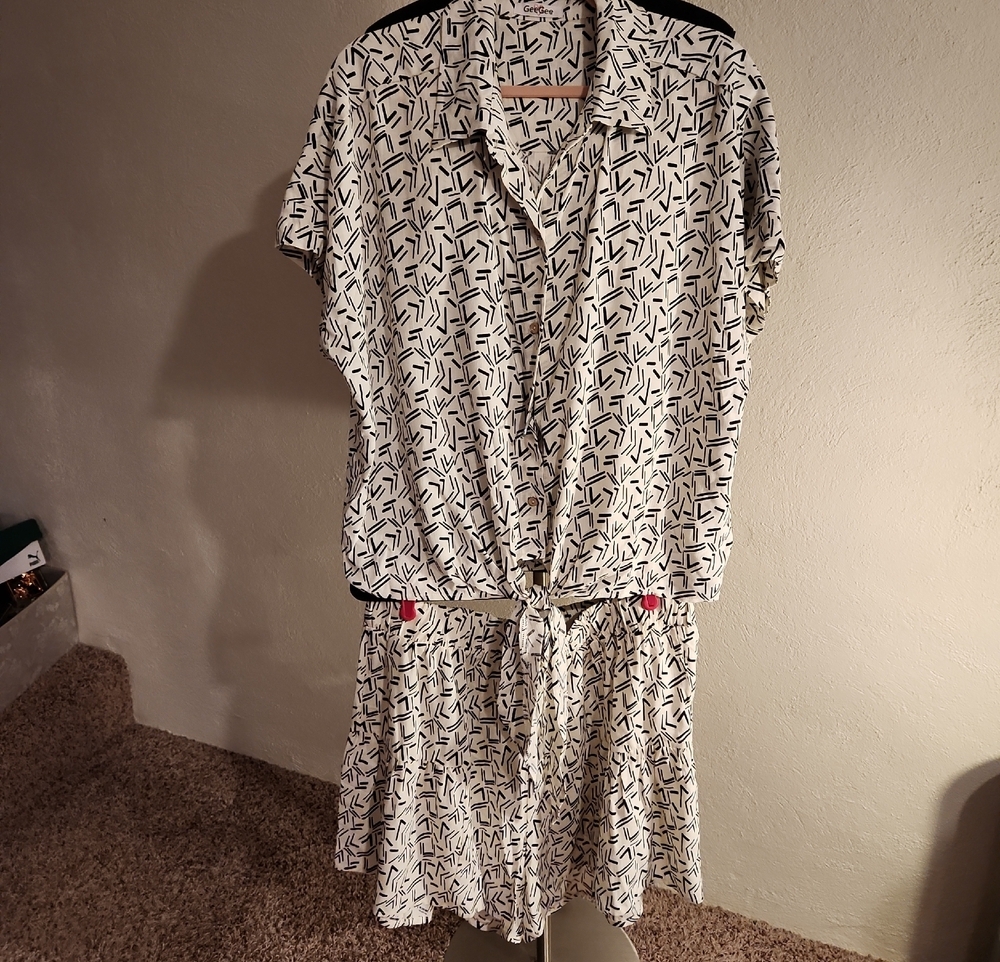 Gee Gee White Printed Tie Waist Short Set Size 2XL NWOT
